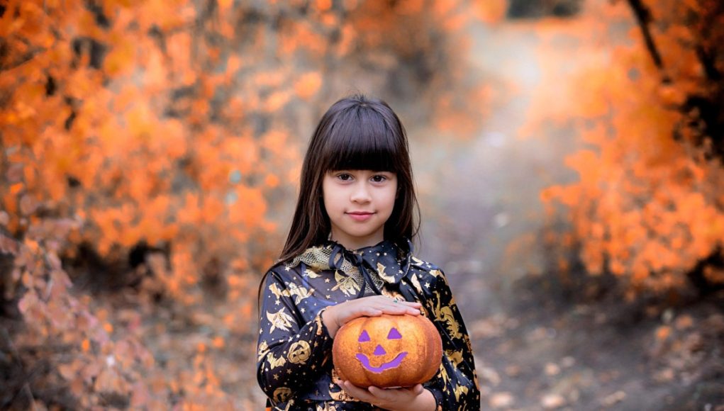 Romanya'ya Aynı Veya İçişler Romanya'ya Aynı Veya İçişler